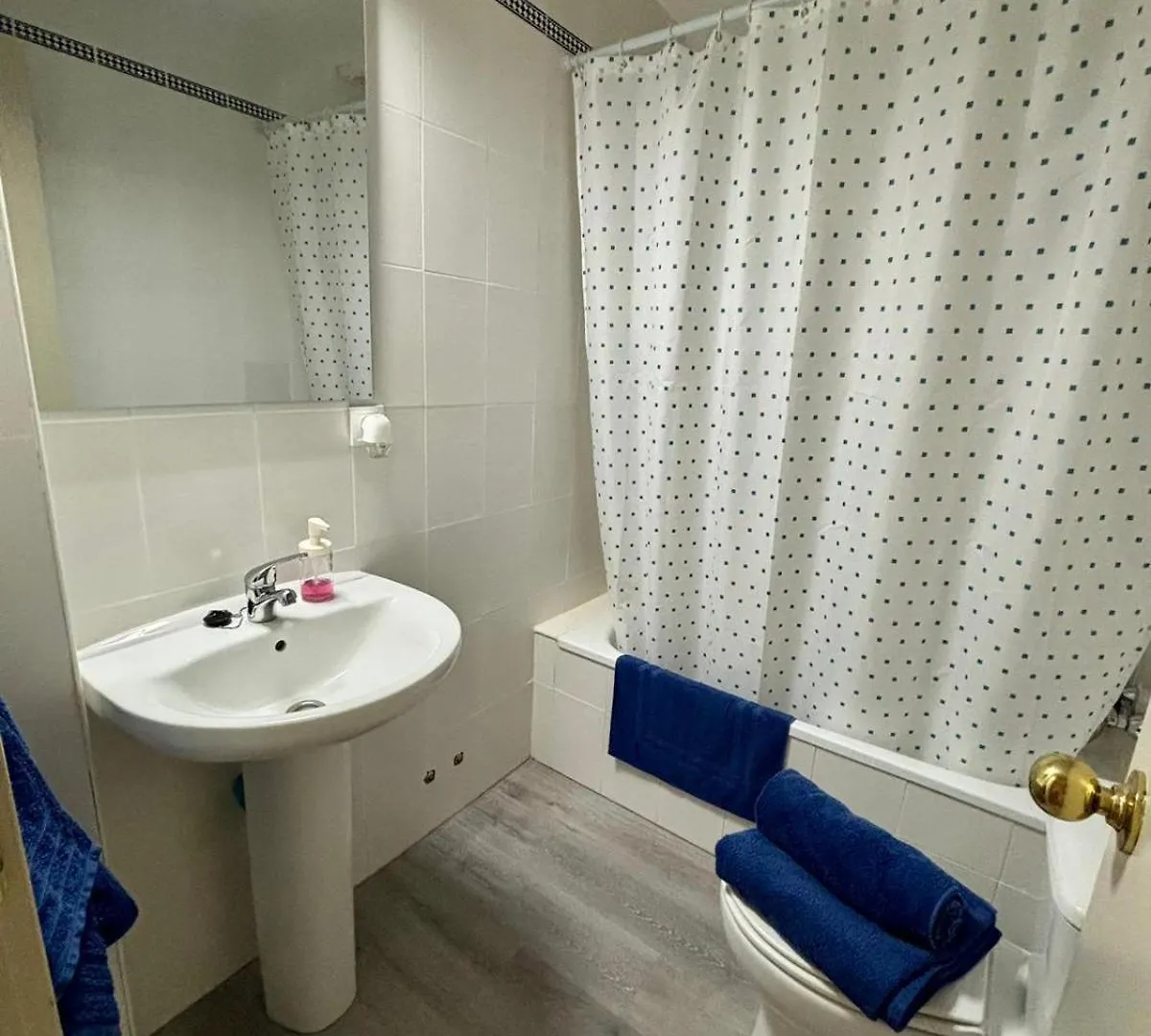 Casa Celia Apartment El Bosque 0*,  Spain